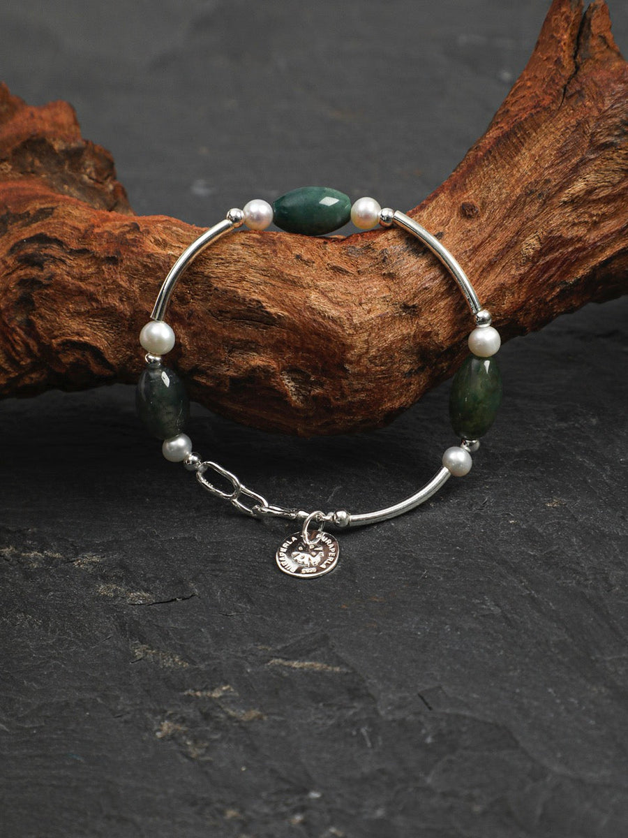 MOSS ROCK Moss Agate & Pearl Bracelet — SITU mineral jewelry detail
