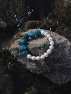 DEPTH RIPPLE Blue Apatite & Pearl Bracelet — SITU mineral jewelry detail