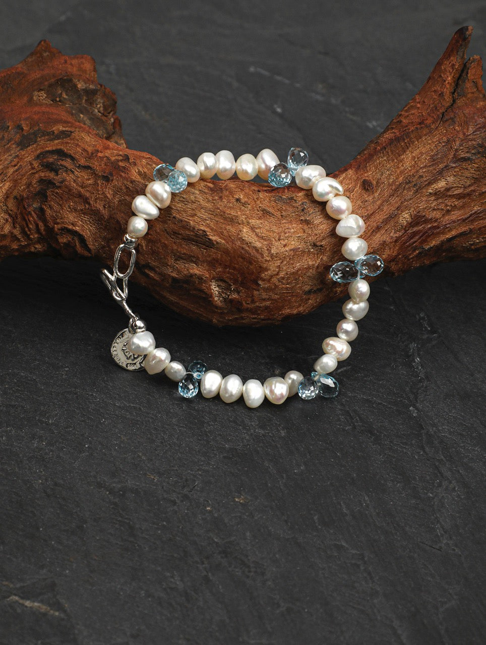 LUCENT RIPPLE Blue Topaz & Pearl Bracelet — SITU mineral jewelry detail