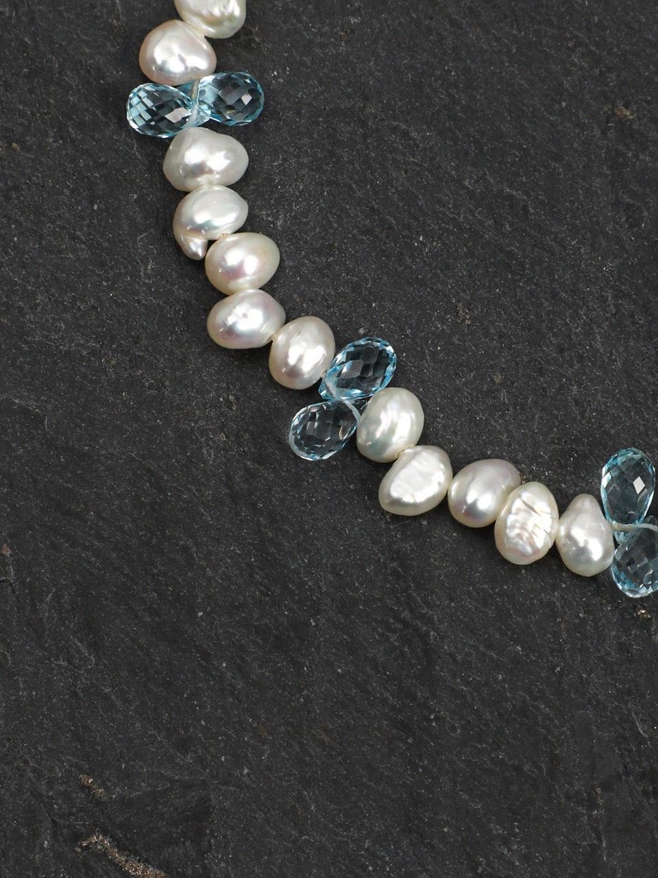 LUCENT RIPPLE Blue Topaz & Pearl Bracelet — SITU mineral jewelry detail