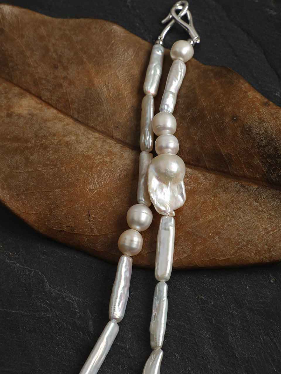 DEEP TIDAL MARK Lapis & Pearl Necklace — SITU mineral jewelry detail