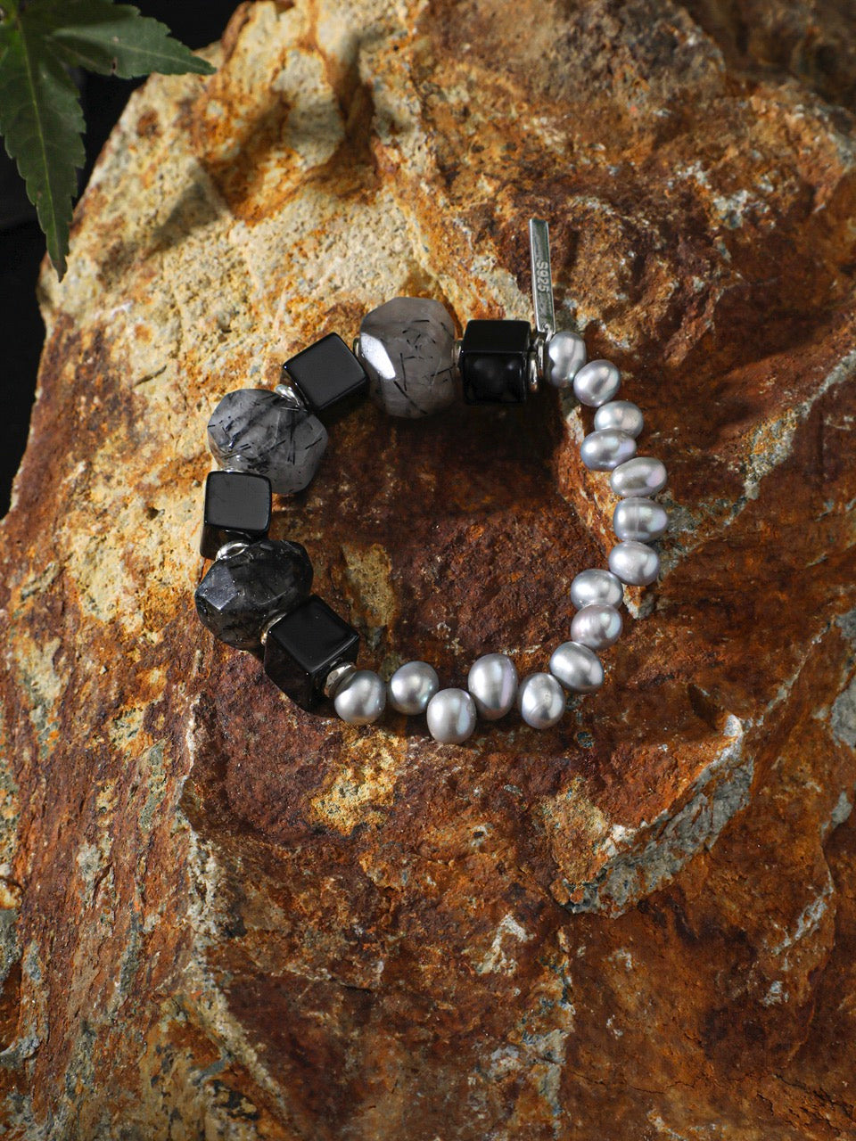 INK STRUCTURE Rutilated Quartz & Agate Bracelet — SITU mineral jewelry detail