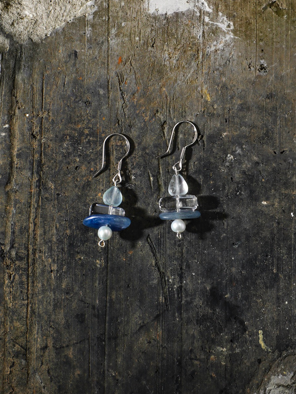 AZURE TIDAL Aquamarine & Kyanite Earrings — SITU mineral jewelry detail