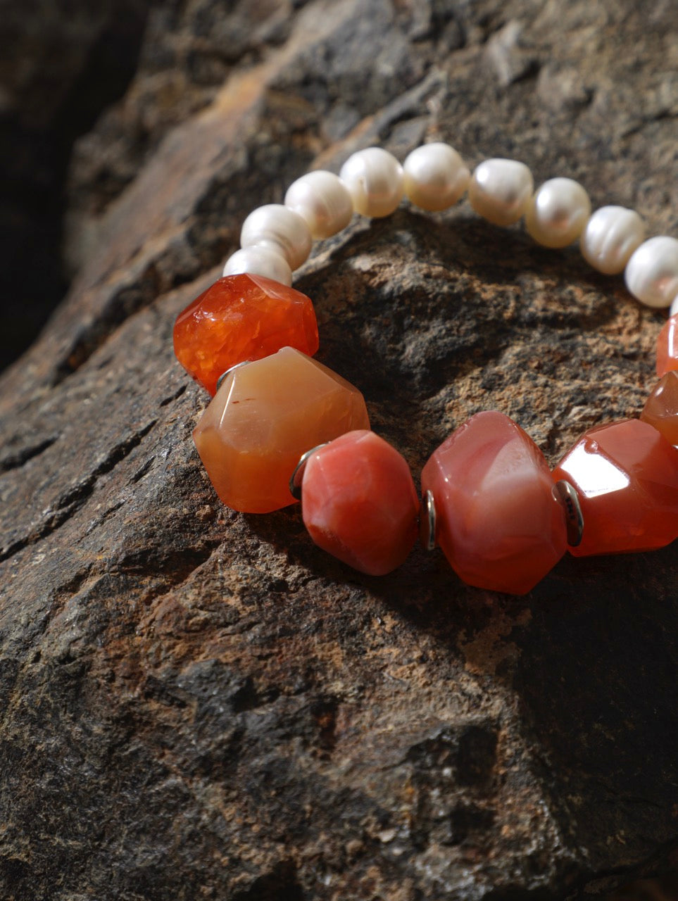 BLAZING VEIN Red Agate & Pearl Bracelet — SITU mineral jewelry detail