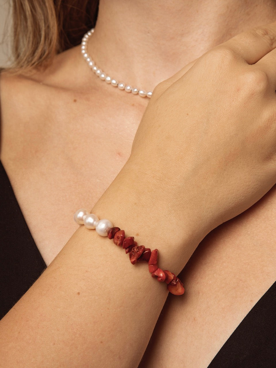 CRIMSON TIDE · Pearl & Coral Chip Bracelet